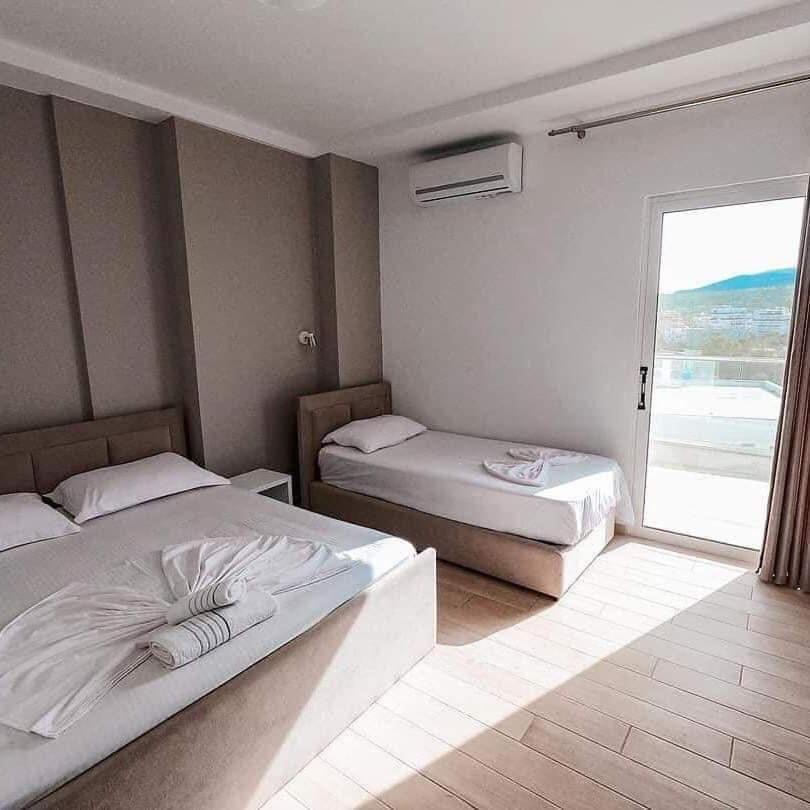 La Luna Hotel Ksamil Buitenkant foto