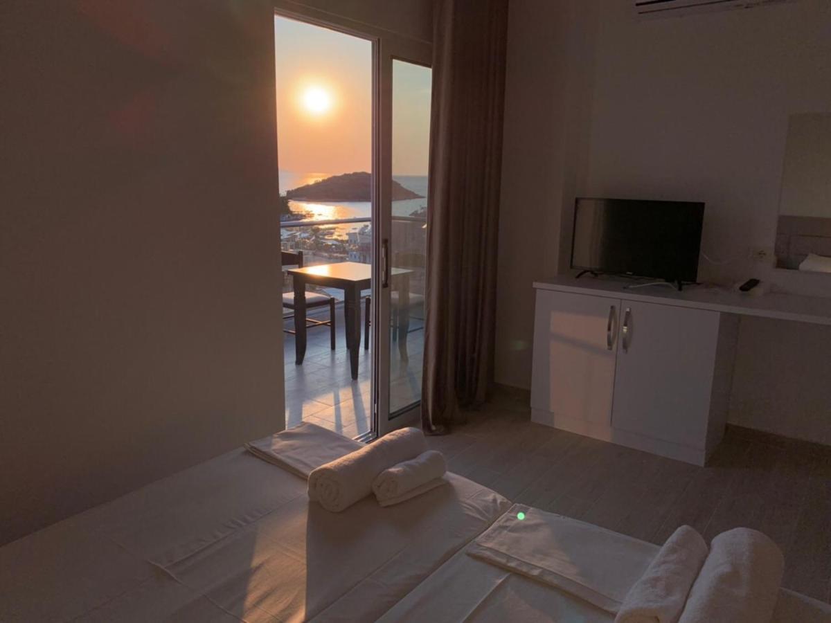 La Luna Hotel Ksamil Buitenkant foto